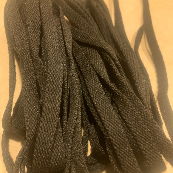 Stepace 4-Pairs Flat Black Shoelaces for Sneakers - Picture 5 of 7